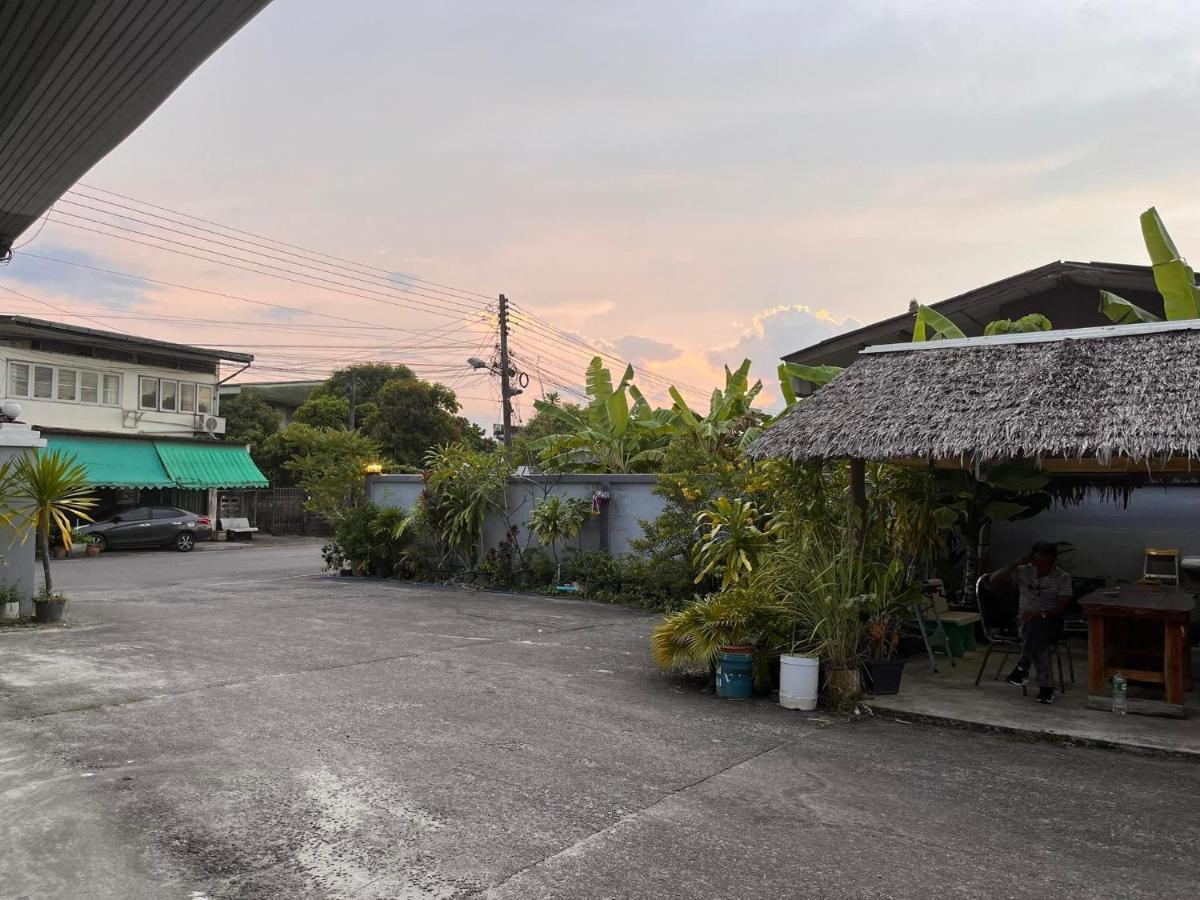 เมโทร พาเลซ สตูล Hotel ภายนอก รูปภาพ